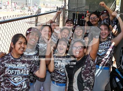 Thumbnail 3 in Miami vs. Ganado photogallery.