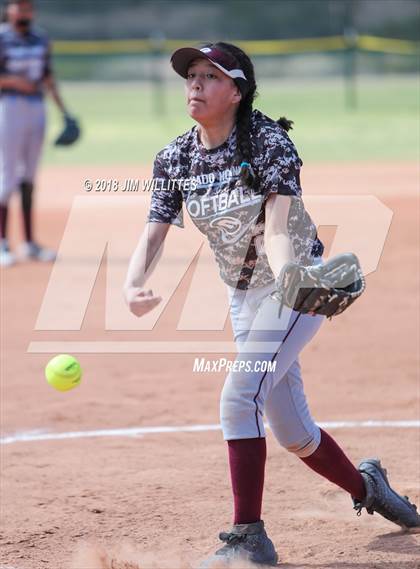 Thumbnail 2 in Miami vs. Ganado photogallery.