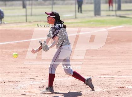 Thumbnail 3 in Miami vs. Ganado photogallery.
