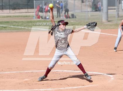 Thumbnail 1 in Miami vs. Ganado photogallery.