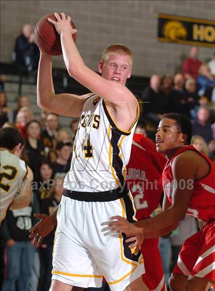 Thumbnail 3 in Mira Loma vs. Del Oro (Del Oro Invitational) photogallery.
