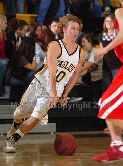 Thumbnail 2 in Mira Loma vs. Del Oro (Del Oro Invitational) photogallery.