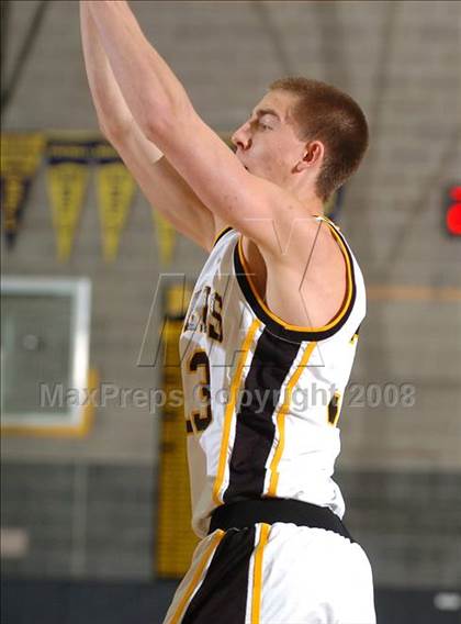 Thumbnail 2 in Mira Loma vs. Del Oro (Del Oro Invitational) photogallery.