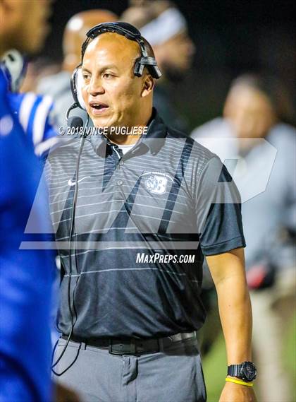 Thumbnail 3 in Burbank vs. Crescenta Valley photogallery.