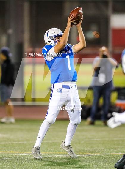 Thumbnail 3 in Burbank vs. Crescenta Valley photogallery.