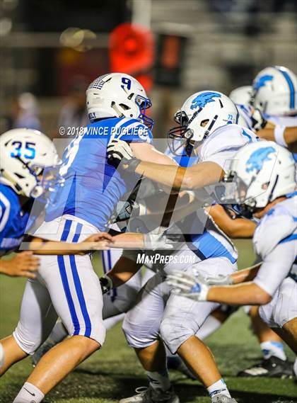 Thumbnail 2 in Burbank vs. Crescenta Valley photogallery.