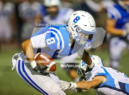Thumbnail 1 in Burbank vs. Crescenta Valley photogallery.
