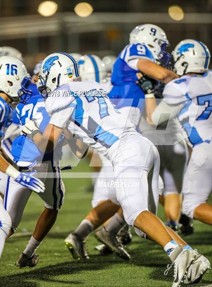 Thumbnail 3 in Burbank vs. Crescenta Valley photogallery.