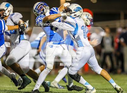 Thumbnail 1 in Burbank vs. Crescenta Valley photogallery.