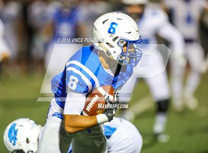 Thumbnail 3 in Burbank vs. Crescenta Valley photogallery.