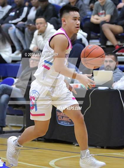 Thumbnail 3 in Bishop Gorman vs. Sheldon (Tarkanian Classic) photogallery.