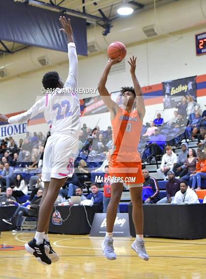 Thumbnail 3 in Bishop Gorman vs. Sheldon (Tarkanian Classic) photogallery.