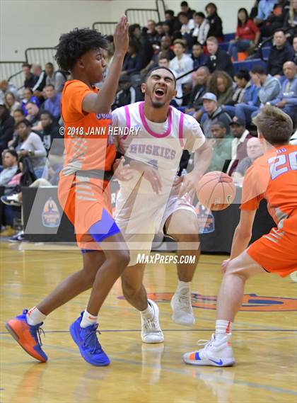 Thumbnail 2 in Bishop Gorman vs. Sheldon (Tarkanian Classic) photogallery.