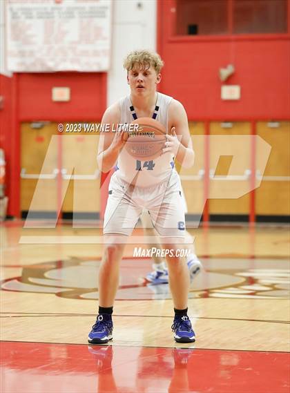 Thumbnail 3 in Highlands @ Covington Catholic photogallery.