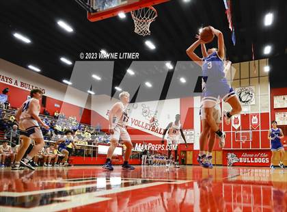 Thumbnail 3 in Highlands @ Covington Catholic photogallery.