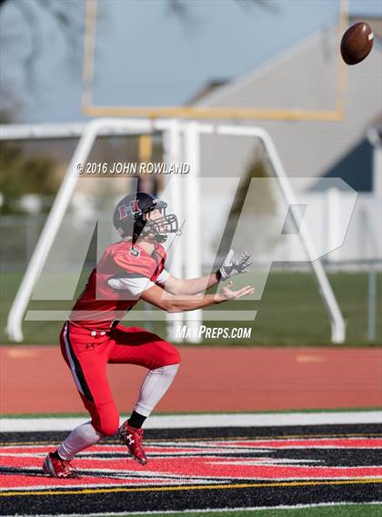 Thumbnail 3 in Loyola Academy vs. Huntley (IHSA Class 8A Quarterfinal) photogallery.