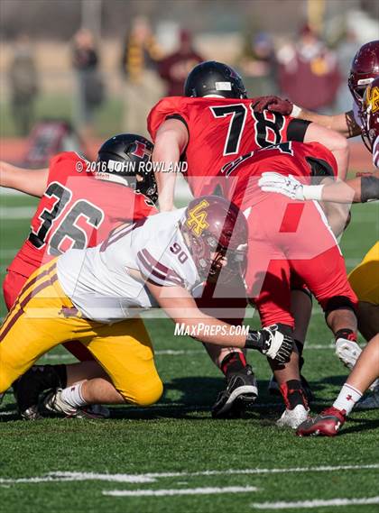 Thumbnail 3 in Loyola Academy vs. Huntley (IHSA Class 8A Quarterfinal) photogallery.
