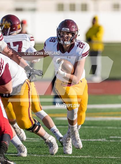 Thumbnail 2 in Loyola Academy vs. Huntley (IHSA Class 8A Quarterfinal) photogallery.