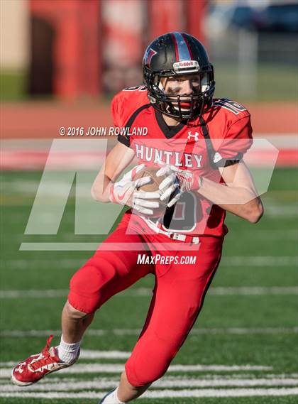 Thumbnail 3 in Loyola Academy vs. Huntley (IHSA Class 8A Quarterfinal) photogallery.