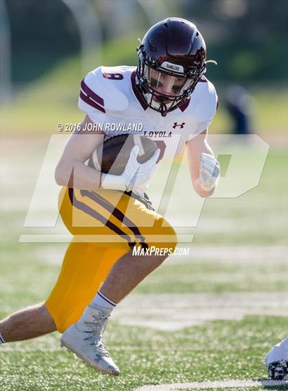 Thumbnail 2 in Loyola Academy vs. Huntley (IHSA Class 8A Quarterfinal) photogallery.