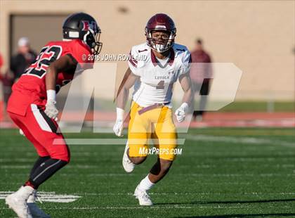 Thumbnail 3 in Loyola Academy vs. Huntley (IHSA Class 8A Quarterfinal) photogallery.