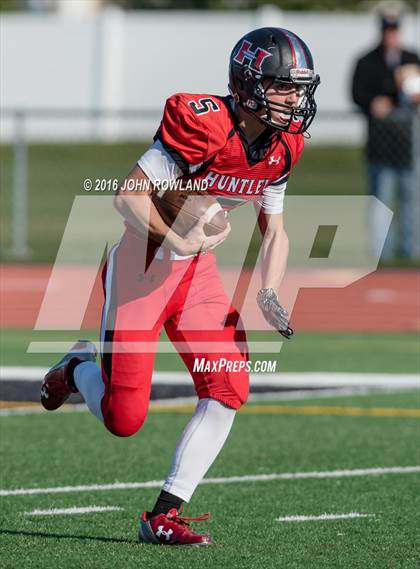 Thumbnail 2 in Loyola Academy vs. Huntley (IHSA Class 8A Quarterfinal) photogallery.