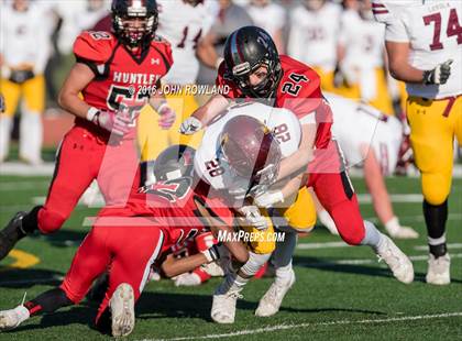 Thumbnail 3 in Loyola Academy vs. Huntley (IHSA Class 8A Quarterfinal) photogallery.