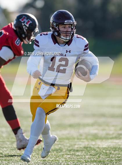 Thumbnail 3 in Loyola Academy vs. Huntley (IHSA Class 8A Quarterfinal) photogallery.