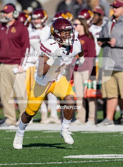 Thumbnail 3 in Loyola Academy vs. Huntley (IHSA Class 8A Quarterfinal) photogallery.