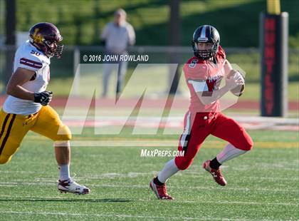 Thumbnail 2 in Loyola Academy vs. Huntley (IHSA Class 8A Quarterfinal) photogallery.