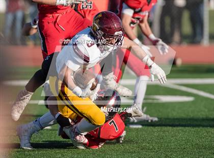 Thumbnail 3 in Loyola Academy vs. Huntley (IHSA Class 8A Quarterfinal) photogallery.