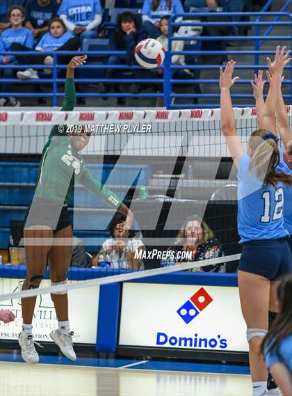 Thumbnail 2 in Foard vs. Ayden - Grifton (NCHSAA 2A Final) photogallery.
