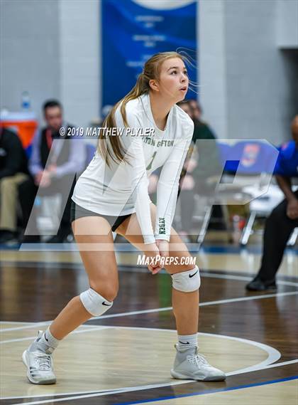 Thumbnail 3 in Foard vs. Ayden - Grifton (NCHSAA 2A Final) photogallery.