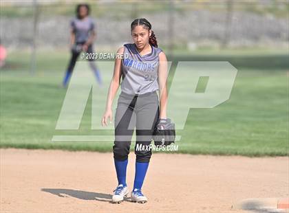 Thumbnail 3 in Joliet Catholic vs Crete-Monee (IHSA Class 3A Regional Semifinal) photogallery.