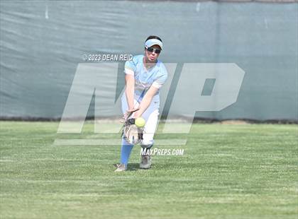 Thumbnail 3 in Joliet Catholic vs Crete-Monee (IHSA Class 3A Regional Semifinal) photogallery.