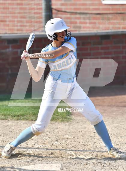 Thumbnail 2 in Joliet Catholic vs Crete-Monee (IHSA Class 3A Regional Semifinal) photogallery.