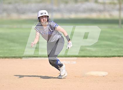 Thumbnail 1 in Joliet Catholic vs Crete-Monee (IHSA Class 3A Regional Semifinal) photogallery.