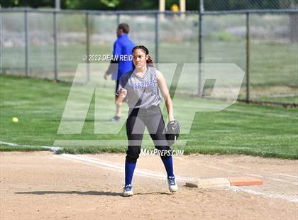 Thumbnail 2 in Joliet Catholic vs Crete-Monee (IHSA Class 3A Regional Semifinal) photogallery.