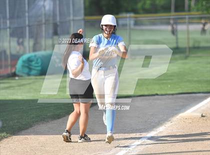Thumbnail 2 in Joliet Catholic vs Crete-Monee (IHSA Class 3A Regional Semifinal) photogallery.