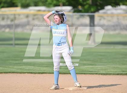 Thumbnail 3 in Joliet Catholic vs Crete-Monee (IHSA Class 3A Regional Semifinal) photogallery.