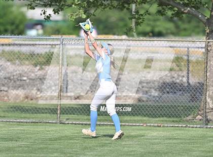 Thumbnail 2 in Joliet Catholic vs Crete-Monee (IHSA Class 3A Regional Semifinal) photogallery.