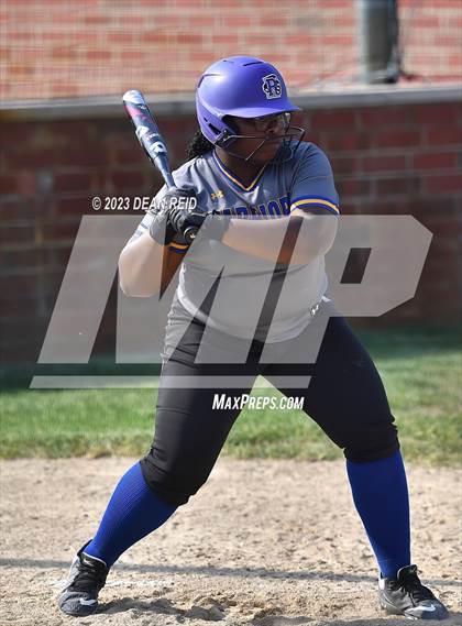 Thumbnail 1 in Joliet Catholic vs Crete-Monee (IHSA Class 3A Regional Semifinal) photogallery.