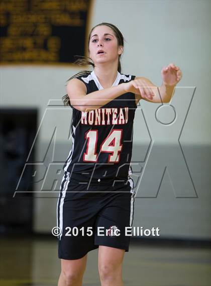 Thumbnail 1 in Moniteau @ Venango Catholic photogallery.