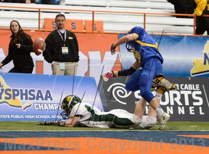 Thumbnail 2 in Williamsville North vs. Queensbury (NYSPHSAA Class A Final) photogallery.