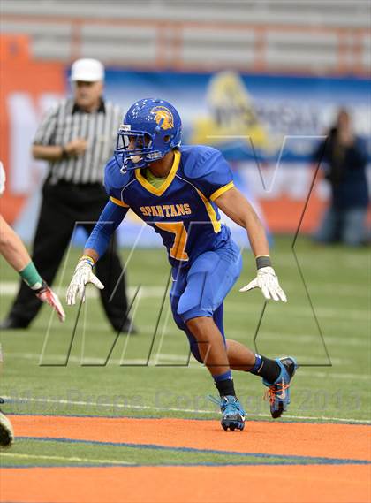 Thumbnail 2 in Williamsville North vs. Queensbury (NYSPHSAA Class A Final) photogallery.