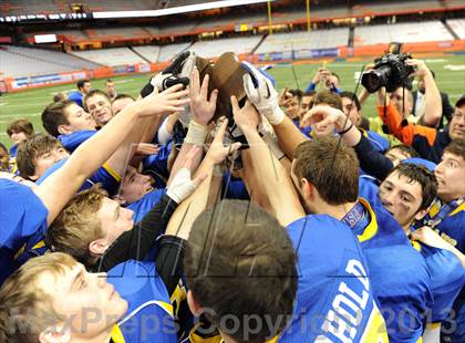 Thumbnail 2 in Williamsville North vs. Queensbury (NYSPHSAA Class A Final) photogallery.