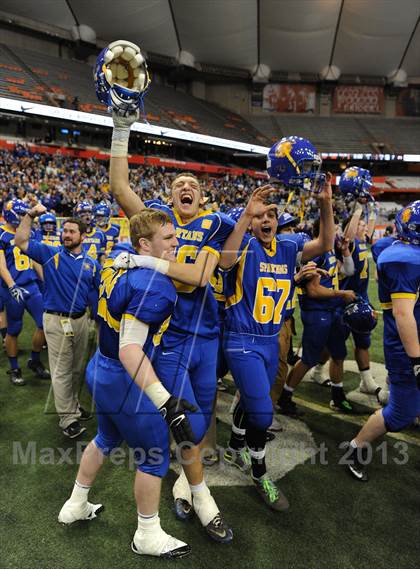 Thumbnail 3 in Williamsville North vs. Queensbury (NYSPHSAA Class A Final) photogallery.