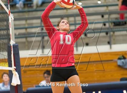 Thumbnail 1 in Stevens vs. Warren photogallery.