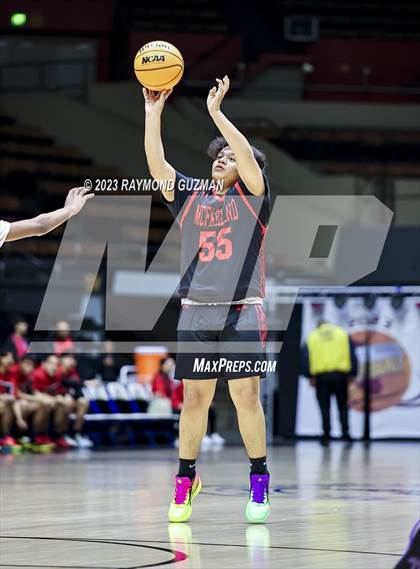 Thumbnail 2 in McFarland vs. Madera South (CIF CS Division 5 Championship) photogallery.