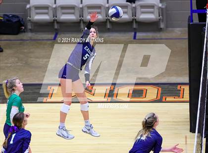 Thumbnail 1 in Keller vs. V.R. Eaton (UIL 6A Regional Final) photogallery.